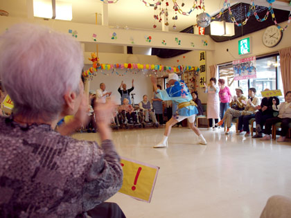 めったに観られない、すばらしい踊りでした！